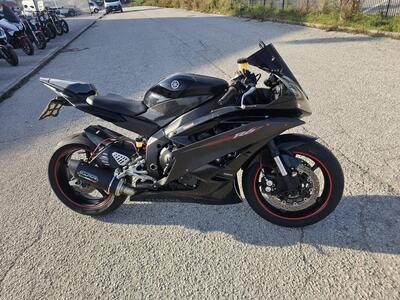 Yamaha YZF R6 (2006 - 07) usata
