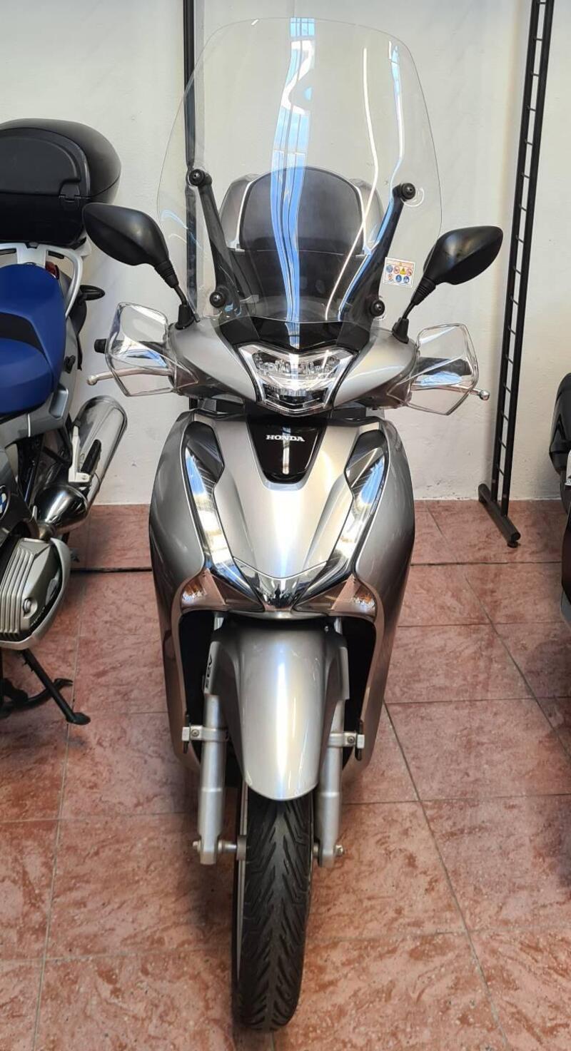 Honda SH 150i (2017 - 19) (4)