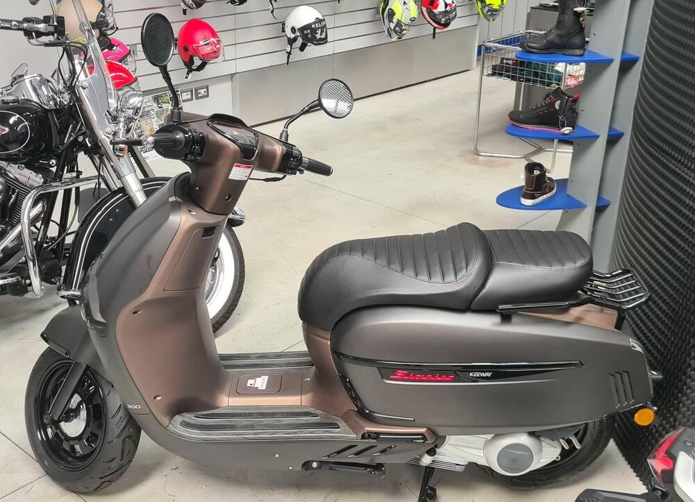 Keeway Motor Sixties 300i (2023 - 25) (3)