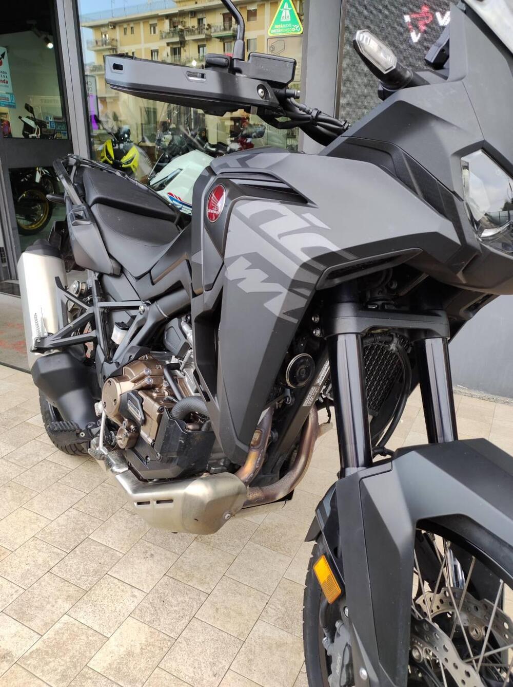 Honda Africa Twin CRF 1100L DCT (2022 - 23) (3)