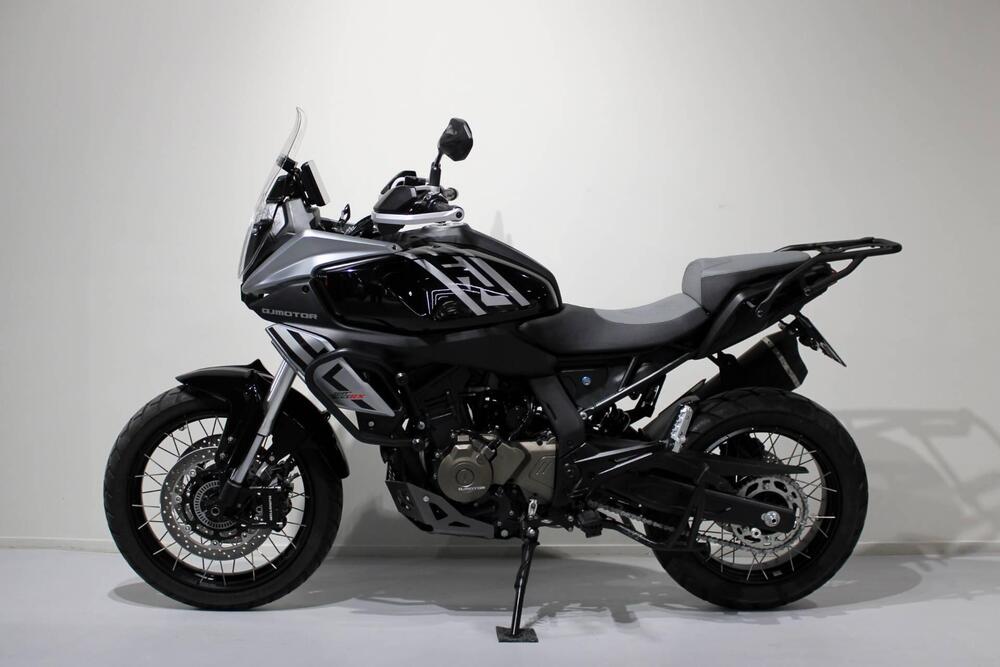 QJ Motor SRT 600 SX (2024 - 25) (4)