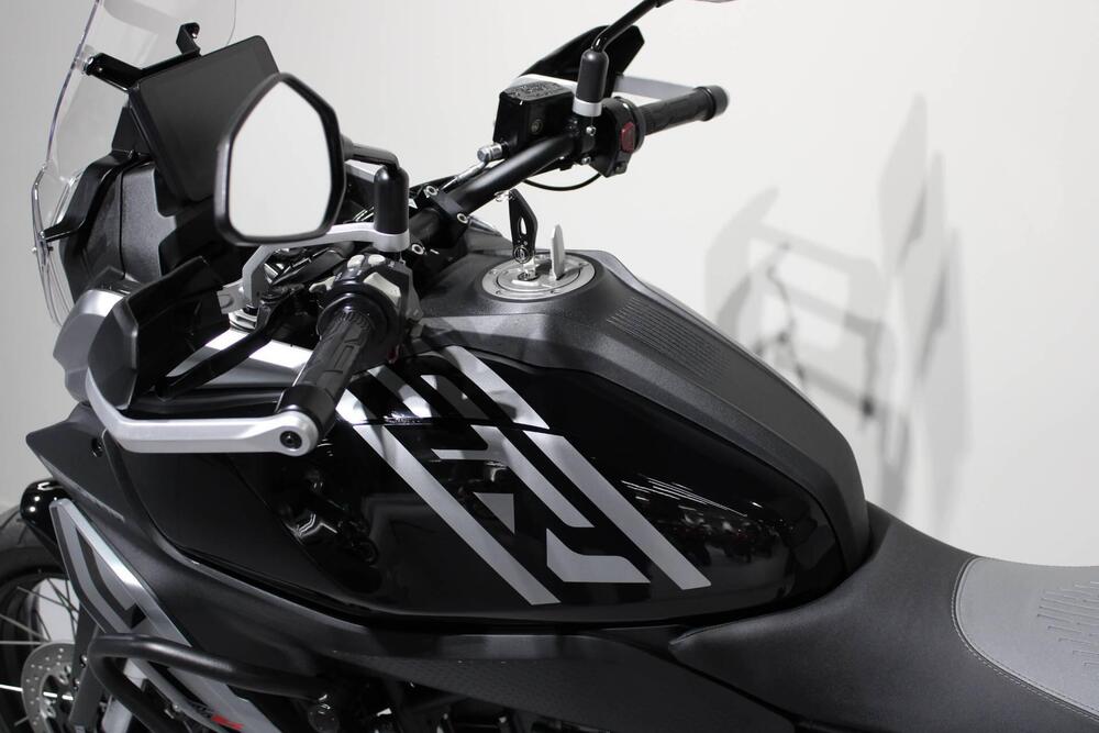 QJ Motor SRT 600 SX (2024 - 25) (5)