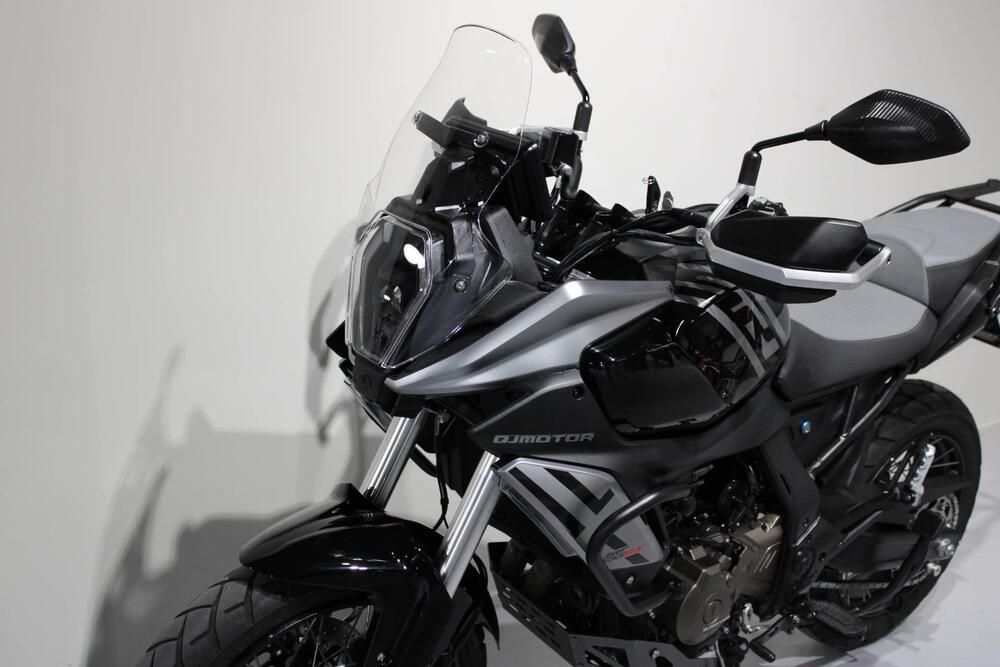 QJ Motor SRT 600 SX (2024 - 25) (9)