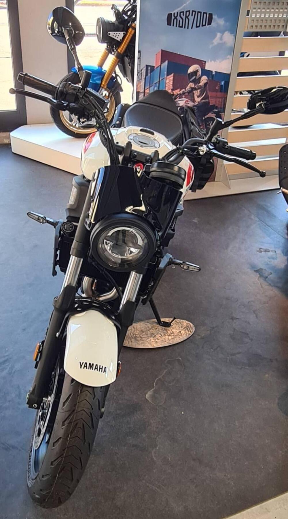 Yamaha XSR 700 (2022 - 25) (2)