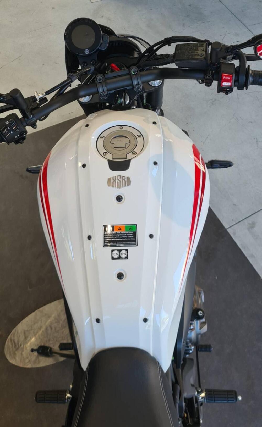 Yamaha XSR 700 (2022 - 25) (4)