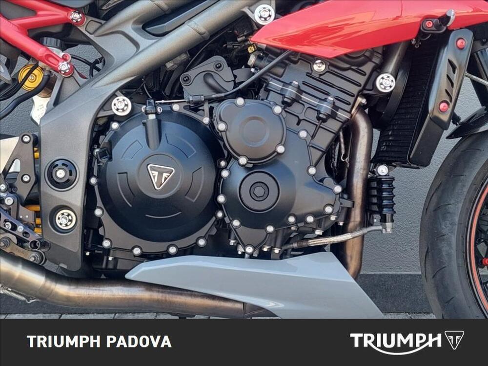 Triumph Speed Triple 1050 R ABS (2016 - 17) (3)