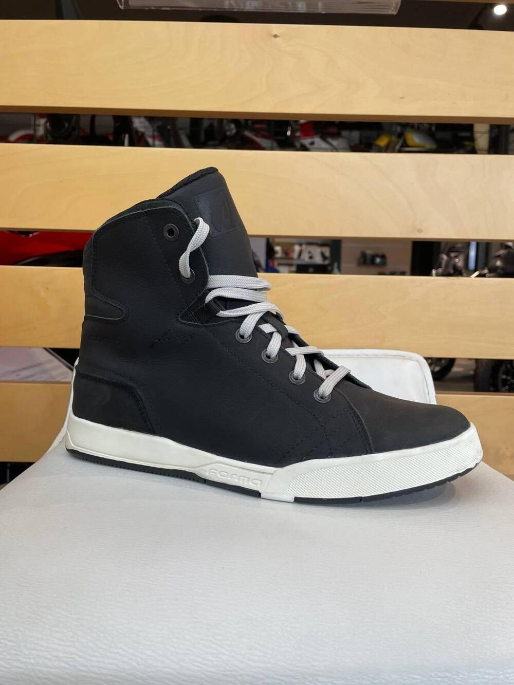 SCARPONICINO SWIFT DRY Forma (3)