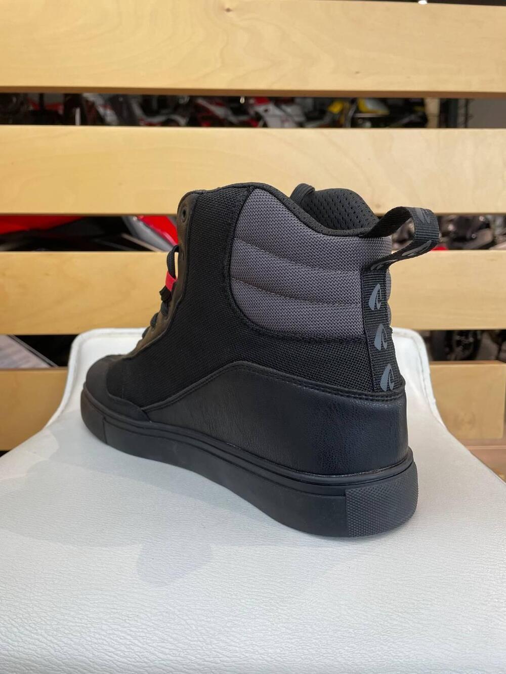 SCARPE MOTO STINGER Forma (2)