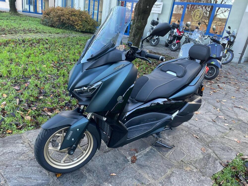 Yamaha X-Max 300 Tech Max (2021 - 24) (2)