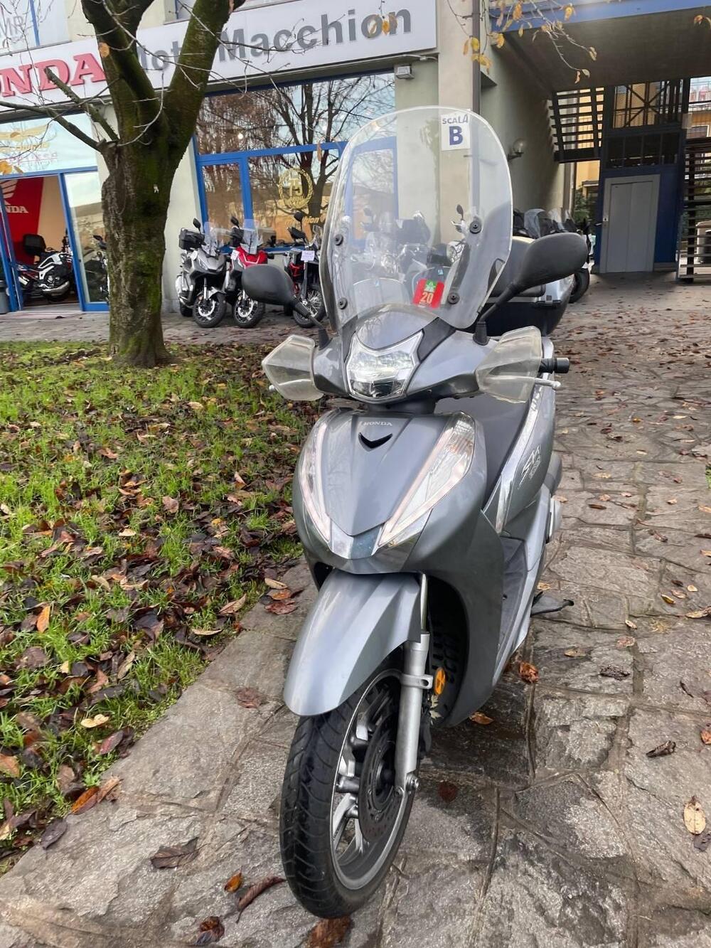 Honda SH 300 i ABS (2016 - 20) (3)