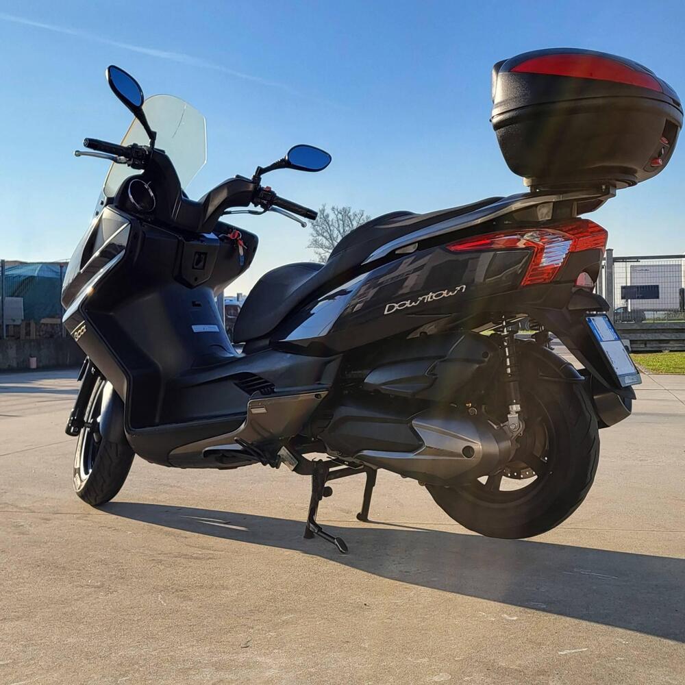Kymco Downtown 300i (2009 - 17) (3)