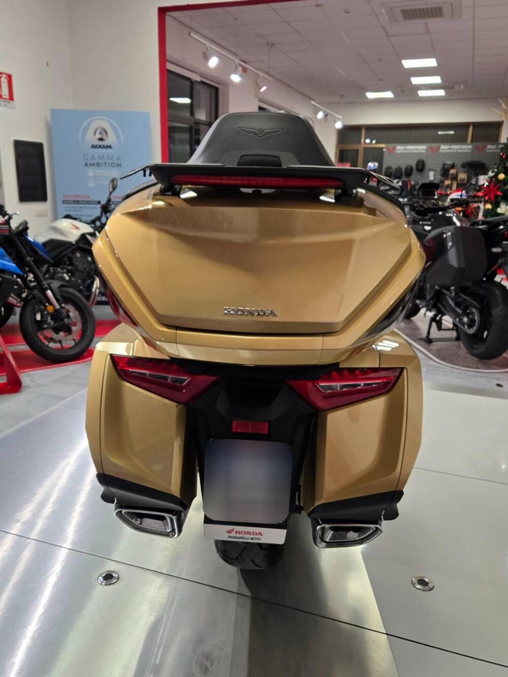 Honda GL 1800 Gold Wing Tour 50° Anniversario (2025 - 26) (4)