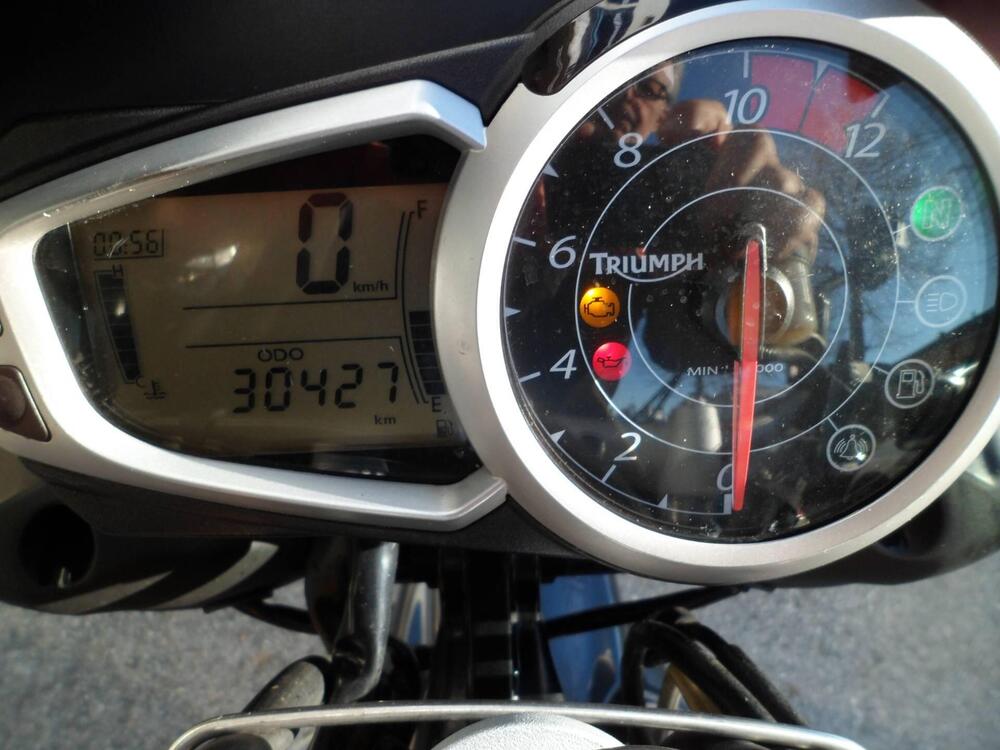Triumph Speed Triple 1050 (2011 - 13) (8)