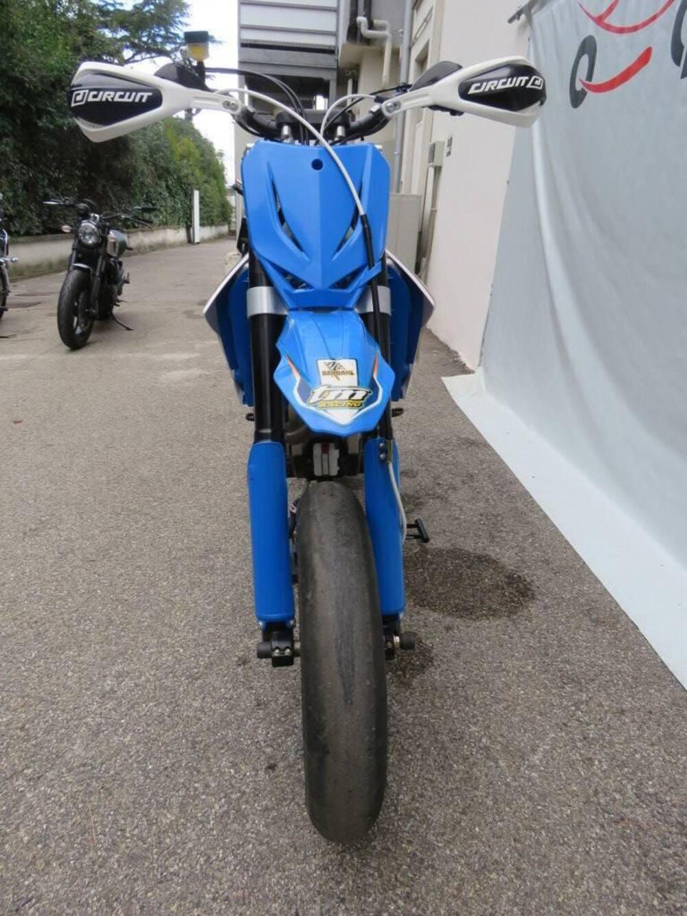 Tm Moto SMM 450 Fi ES (2016) (7)