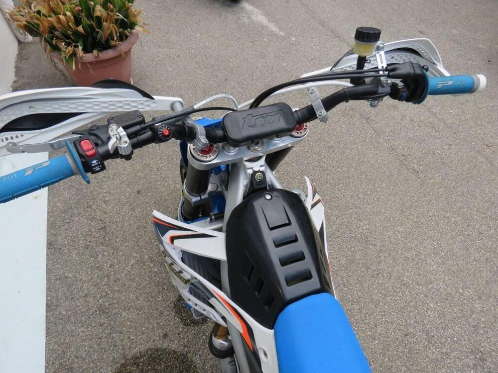 Tm Moto SMM 450 Fi ES (2016) (15)
