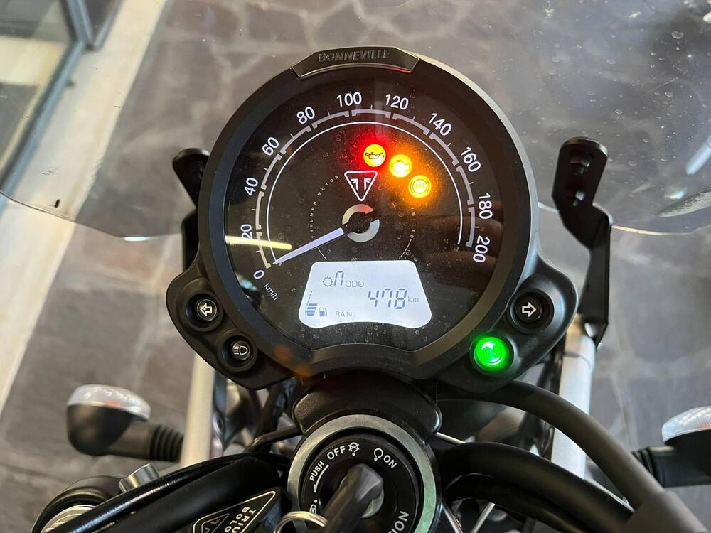 Triumph Scrambler 900 Icon Edition (2025) (4)