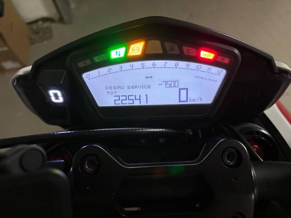 Ducati Hypermotard 821 SP (2013 - 15) (5)