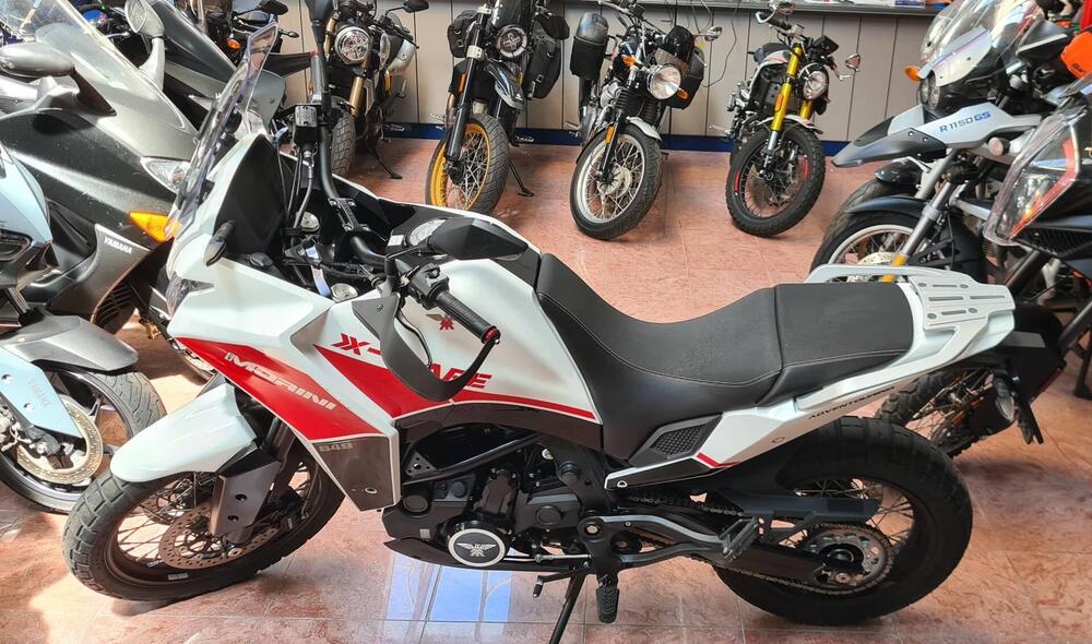 Moto Morini X-Cape 650 (2021 - 25) (3)