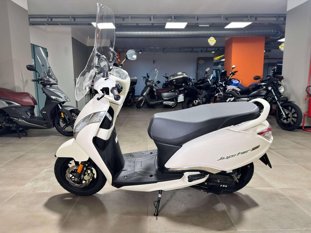 TVS Motor Jupiter 125 (2024 - 25) (4)