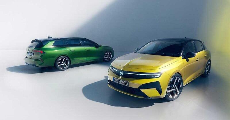 Opel Astra 2026, il restyling che non ti aspetti: 50.000 LED e cuore elettrico da 454 km