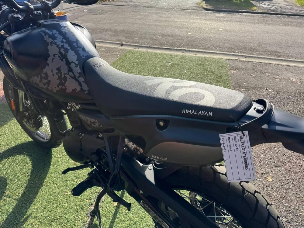 Royal Enfield Himalayan 450 Mana Black (2026) (5)