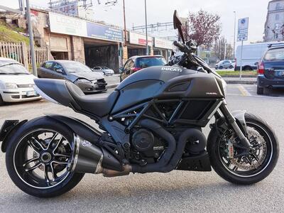 Ducati Diavel 1200 Carbon (2017 - 18) usata