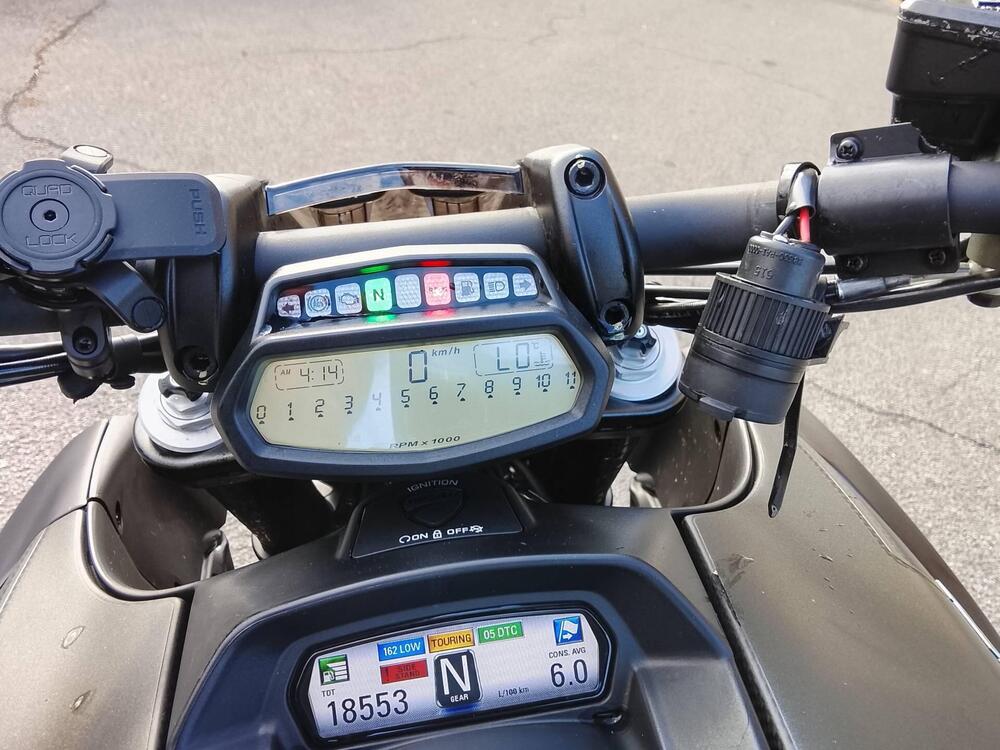 Ducati Diavel 1200 Carbon (2017 - 18) (5)