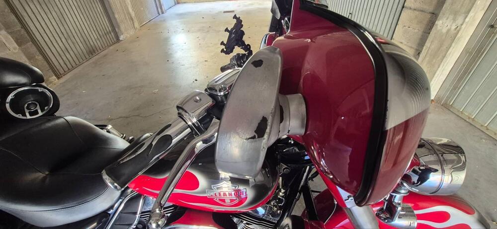 Harley-Davidson 1690 Electra Glide Classic (2010 - 12) - FLHTC (6)