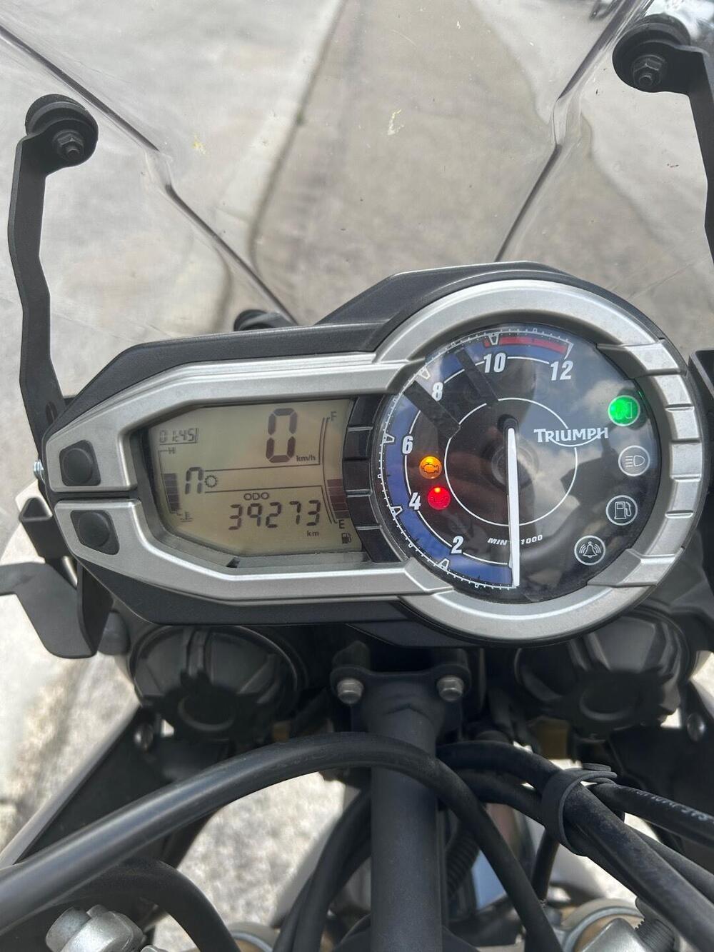 Triumph Tiger 800 XR (2015 - 17) (3)