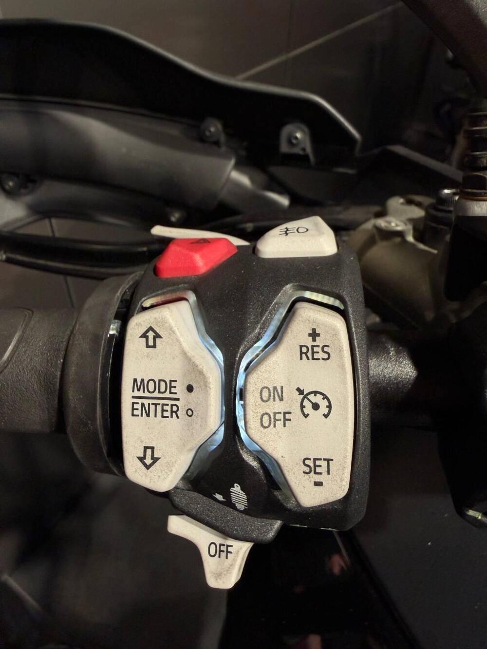 Ducati Multistrada V2 S (2022 - 24) (15)