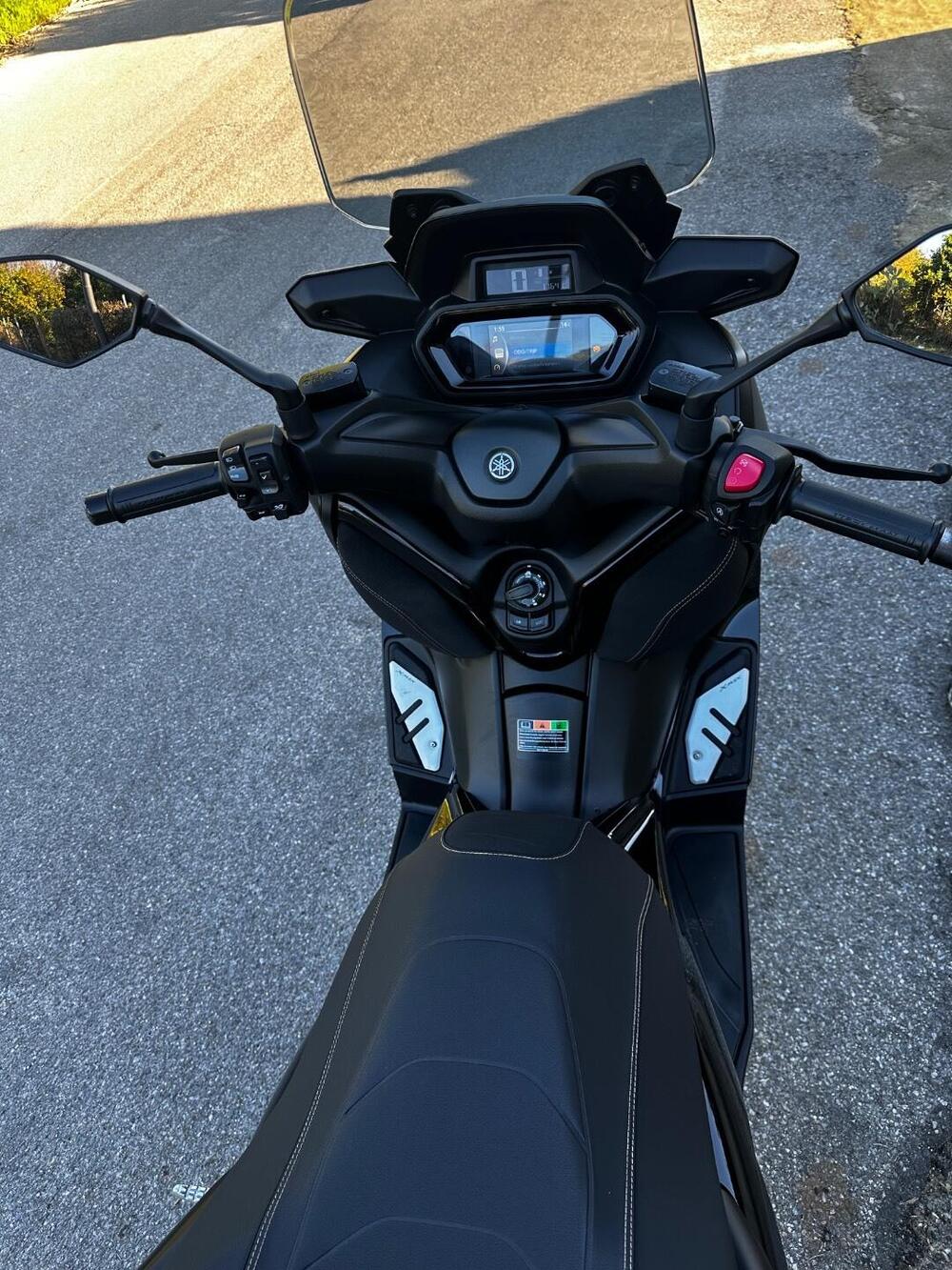 Yamaha X-Max 125 Tech Max (2021 - 24) (11)