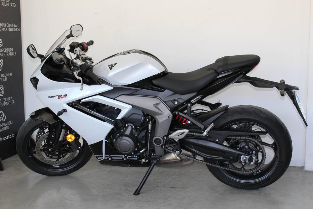 Triumph Daytona 660 (2024 - 25) (7)