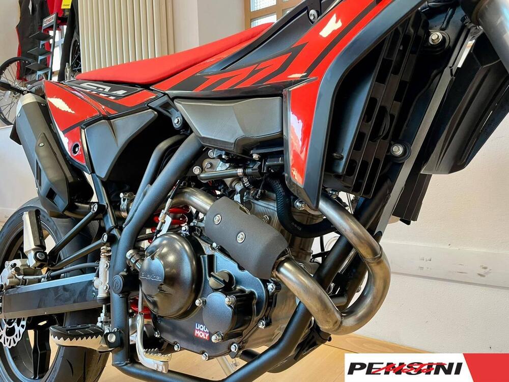 Betamotor RR 125 4T Motard T (2025 - 26) (5)