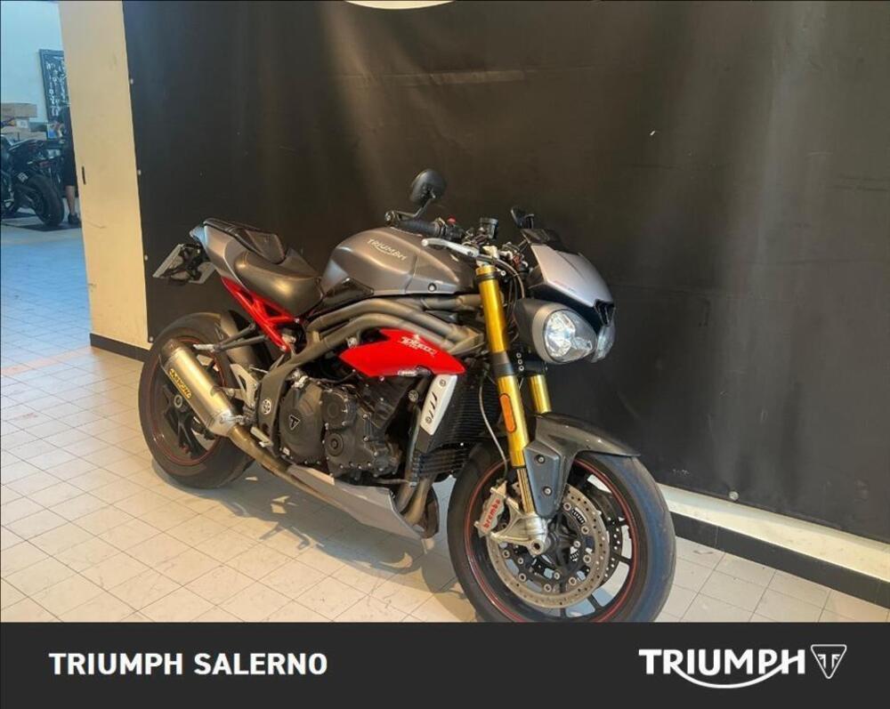 Triumph Speed Triple 1050 R ABS (2016 - 17) (2)