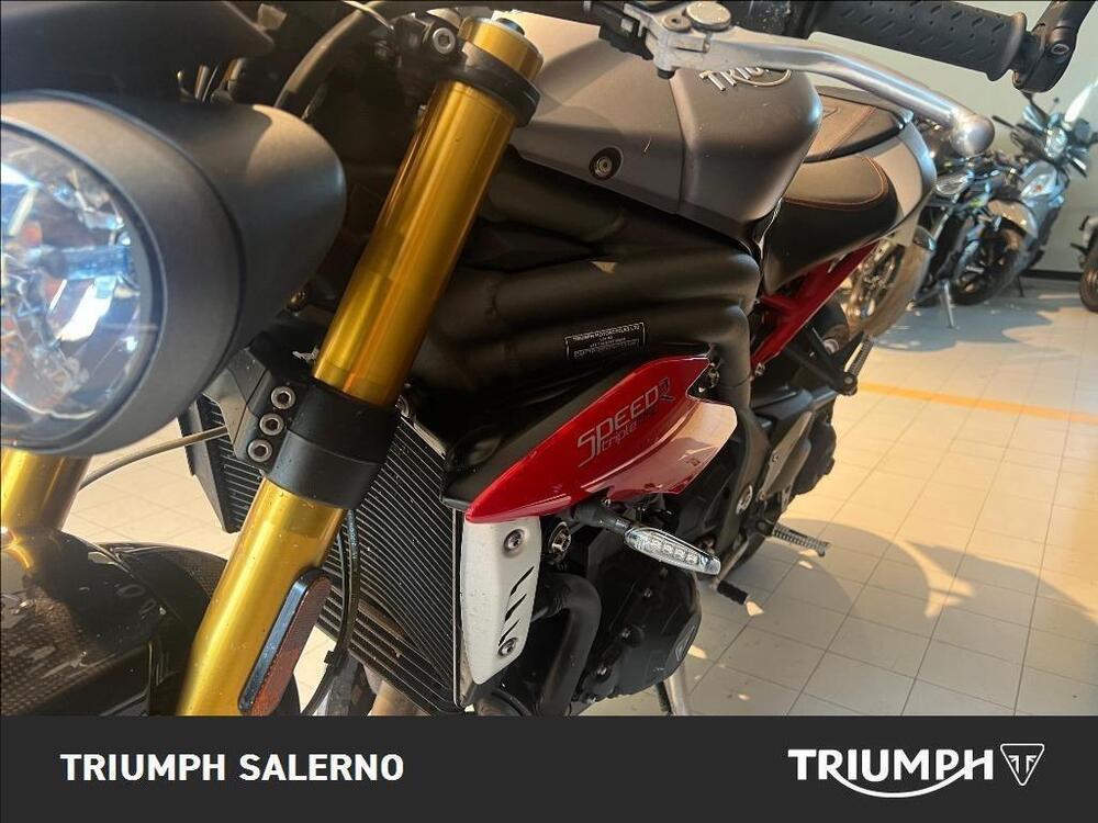 Triumph Speed Triple 1050 R ABS (2016 - 17) (4)