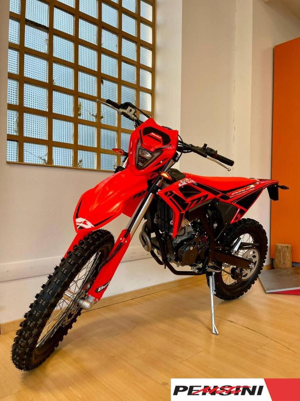 Betamotor RR 125 4T Enduro T (2025 - 26) (3)