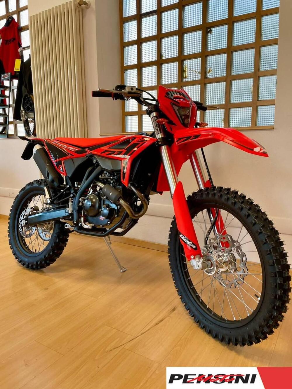 Betamotor RR 125 4T Enduro T (2025 - 26) (4)