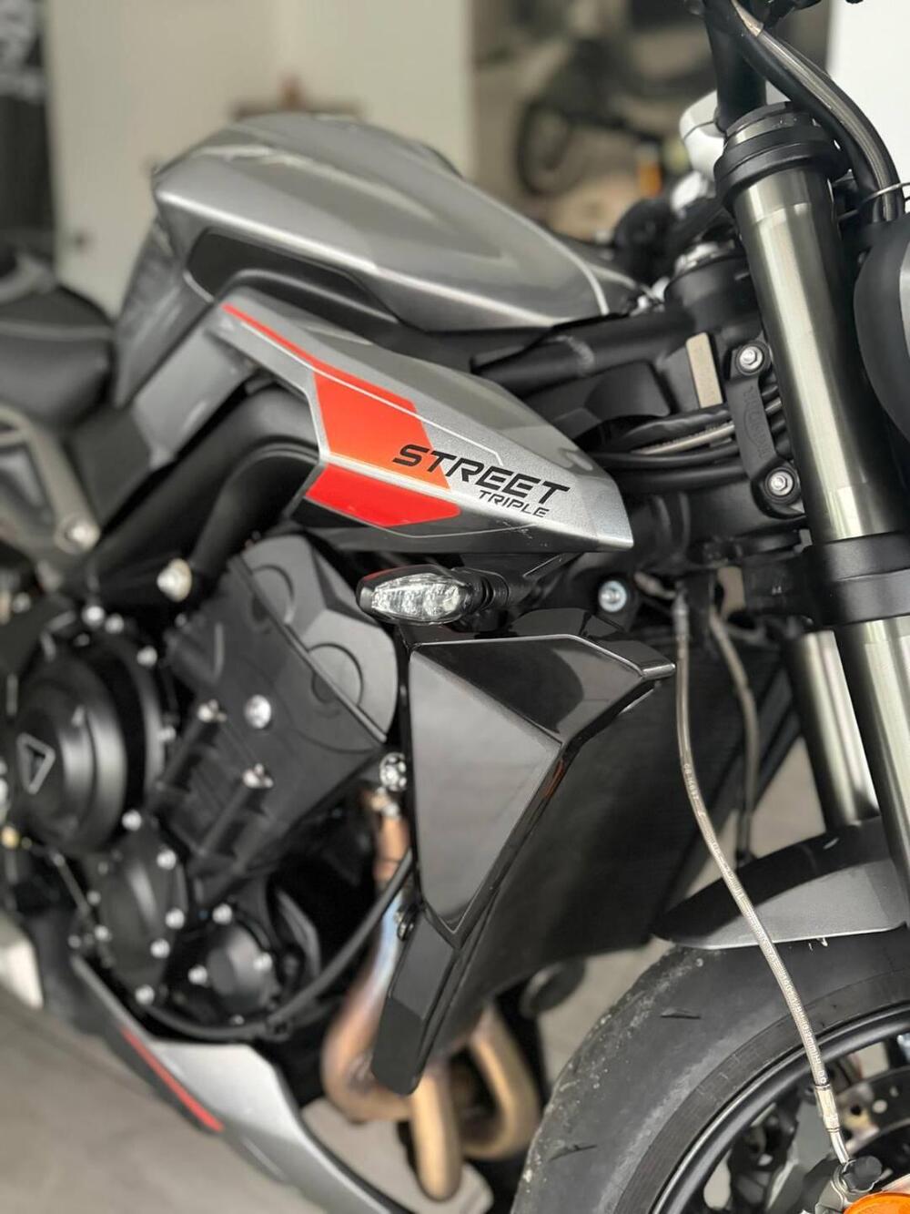 Triumph Street Triple 765 RS (2023 - 25) (6)