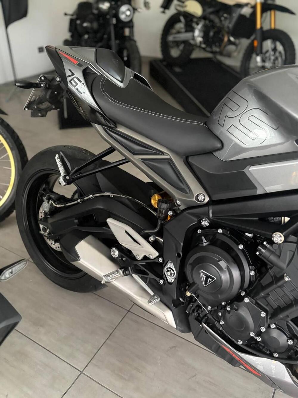 Triumph Street Triple 765 RS (2023 - 25) (7)