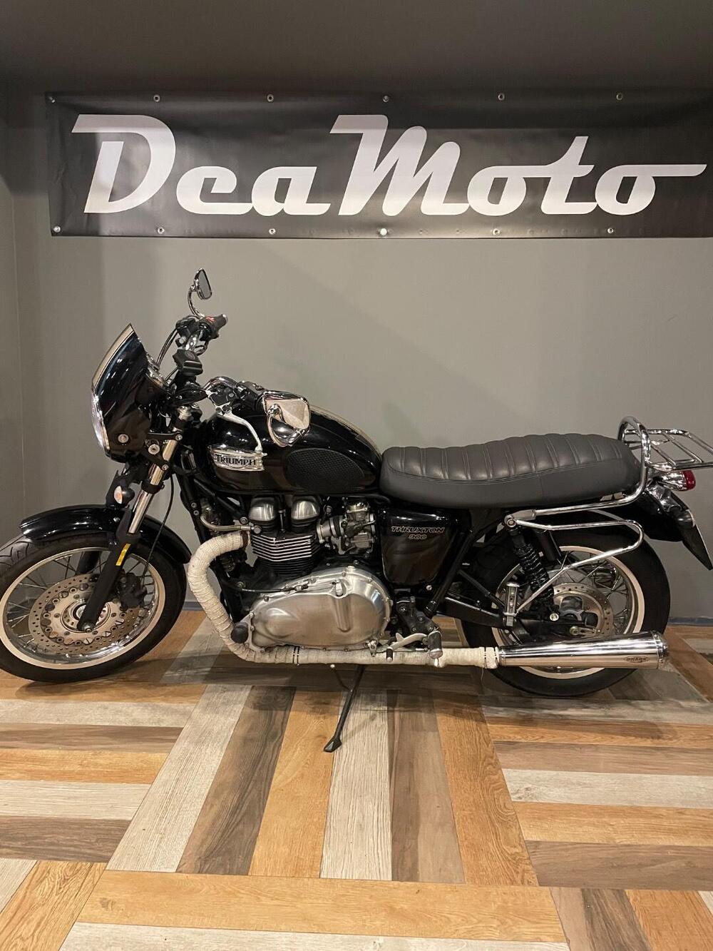 Triumph Thruxton 900 (2004 - 15) (2)