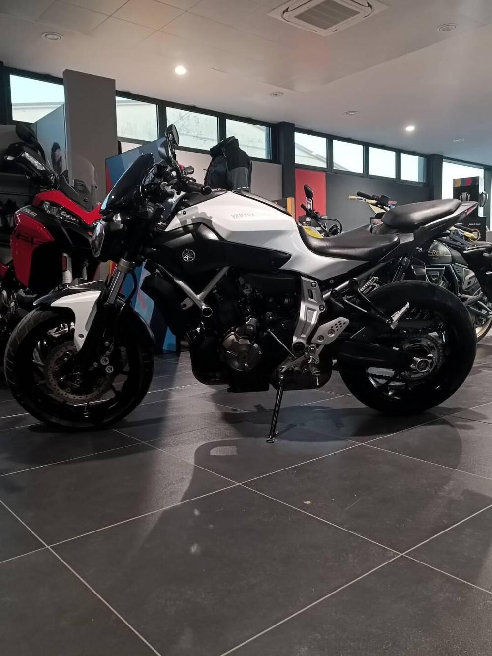 Yamaha MT-07 (2014 - 16) (4)