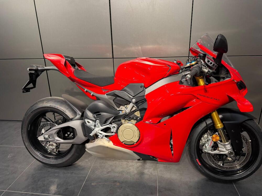Ducati Panigale V4 S (2025) (12)