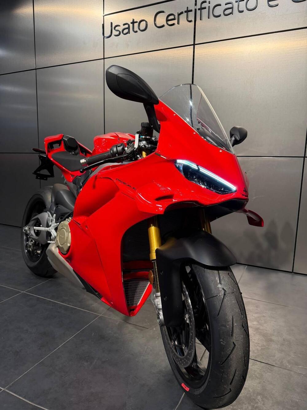 Ducati Panigale V4 S (2025) (4)