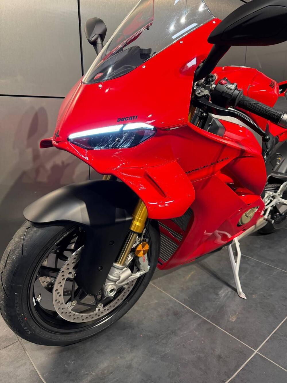 Ducati Panigale V4 S (2025) (19)