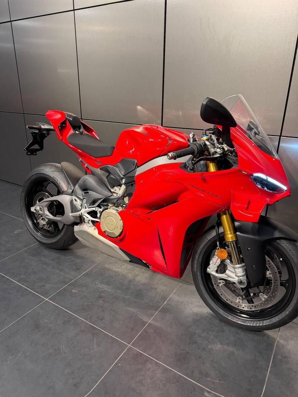 Ducati Panigale V4 S (2025) (4)
