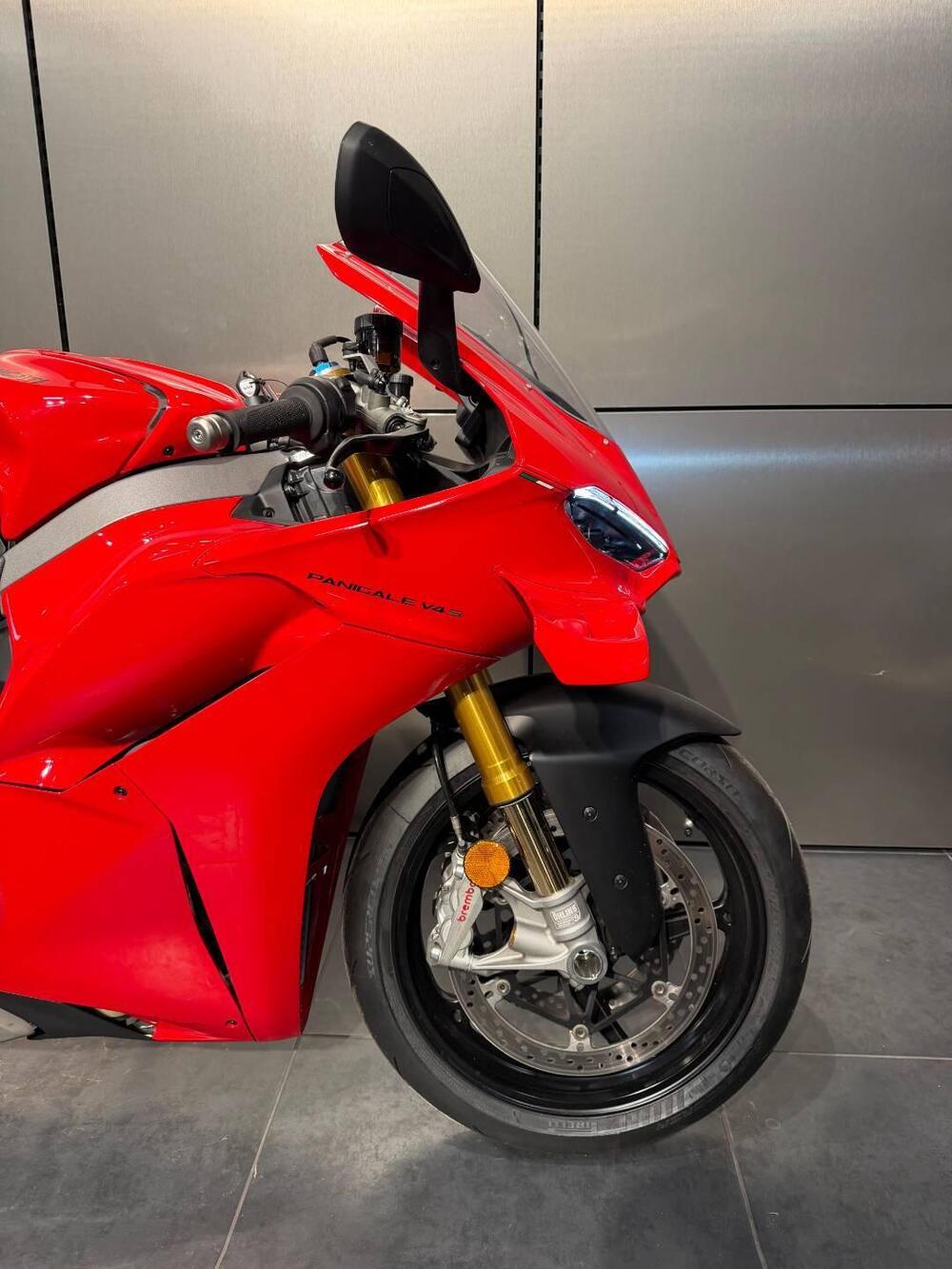 Ducati Panigale V4 S (2025) (5)