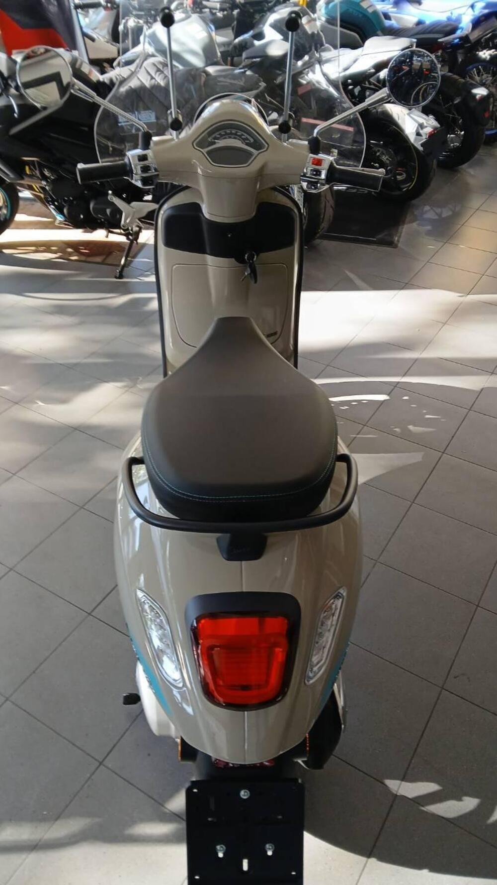 Vespa Primavera 125 (2024 - 25) (4)