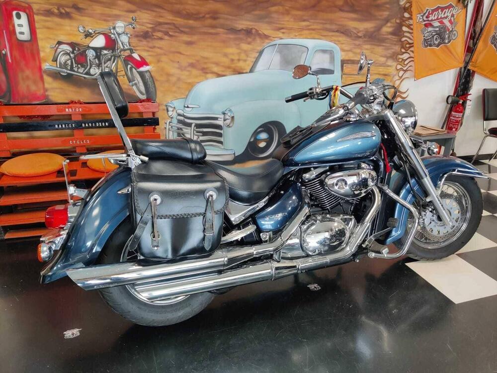 Suzuki VL 800 Intruder Volusia (2000 - 04) (2)