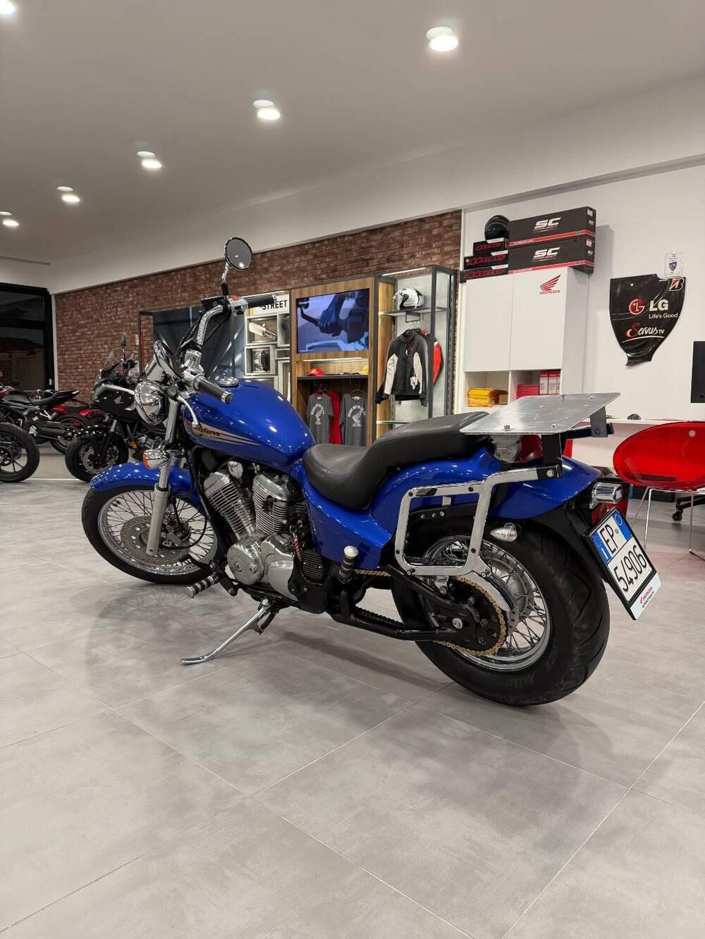 Honda VT 600 C Shadow (1989 - 02) (4)