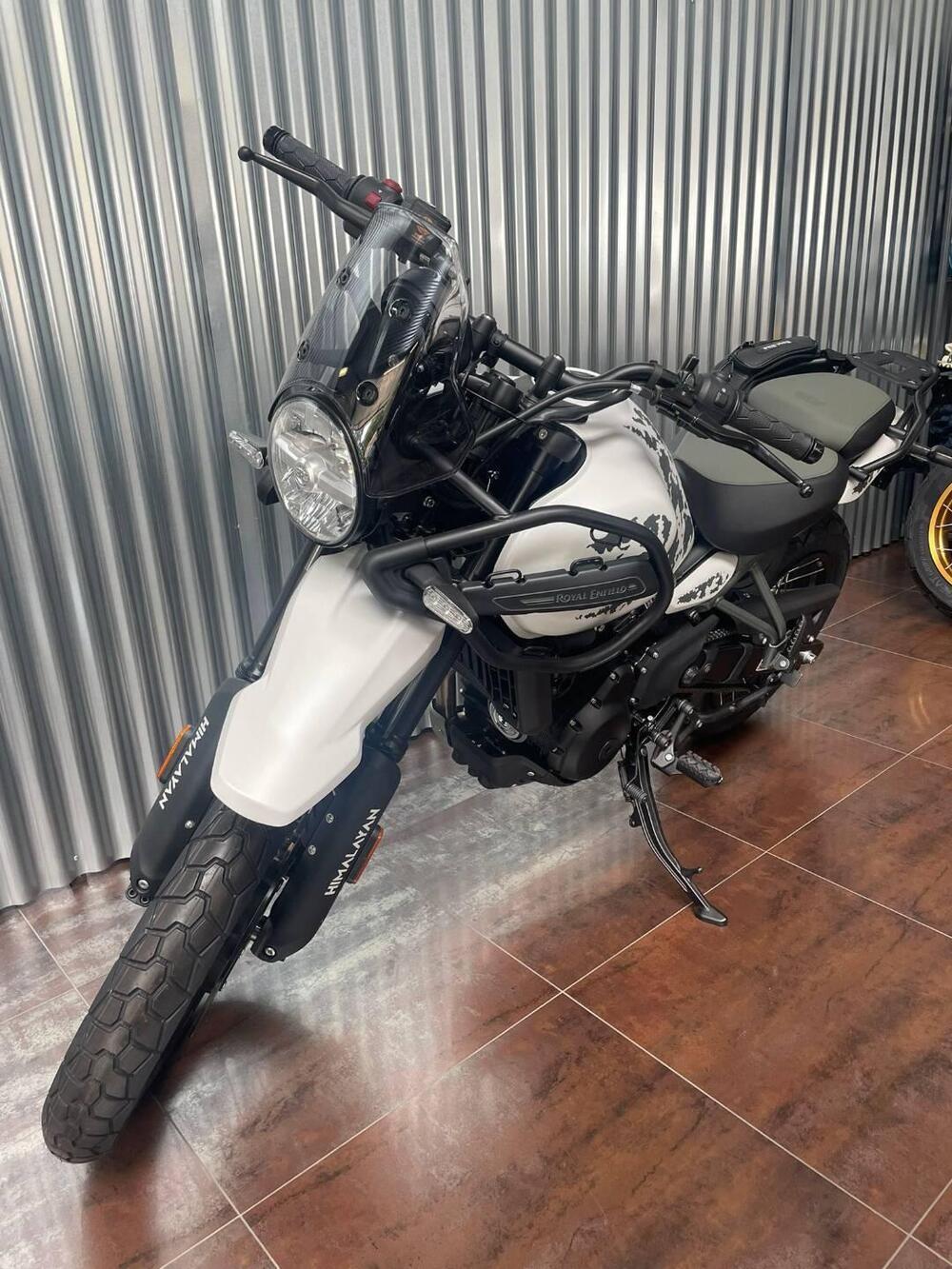 Royal Enfield Himalayan 450 Tubeless (2024 - 25) (2)